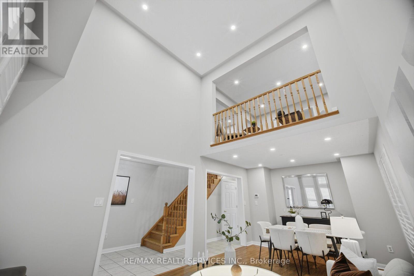 881 Lancaster Boulevard Property Photo 13