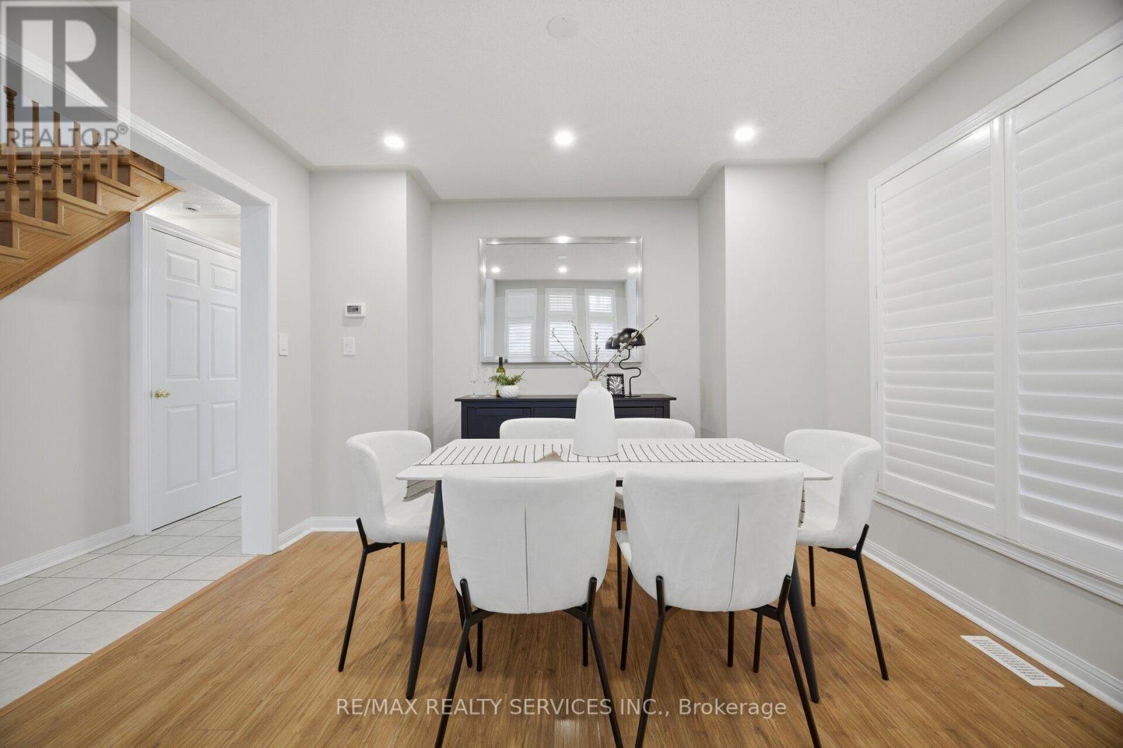 881 Lancaster Boulevard Property Photo 16