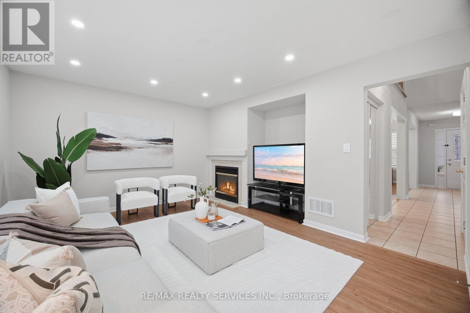 881 Lancaster Boulevard Property Photo 17