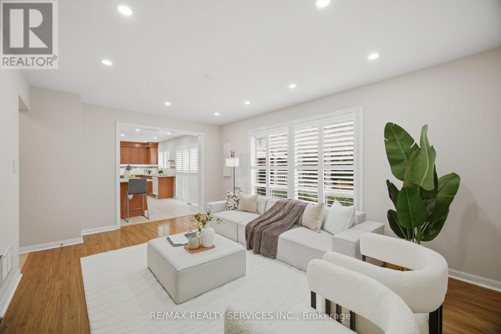 881 Lancaster Boulevard Property Photo 19
