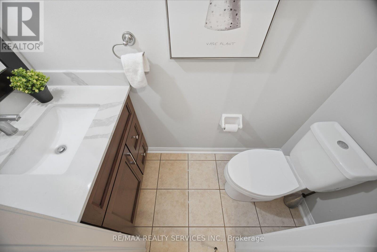 881 Lancaster Boulevard Property Photo 25
