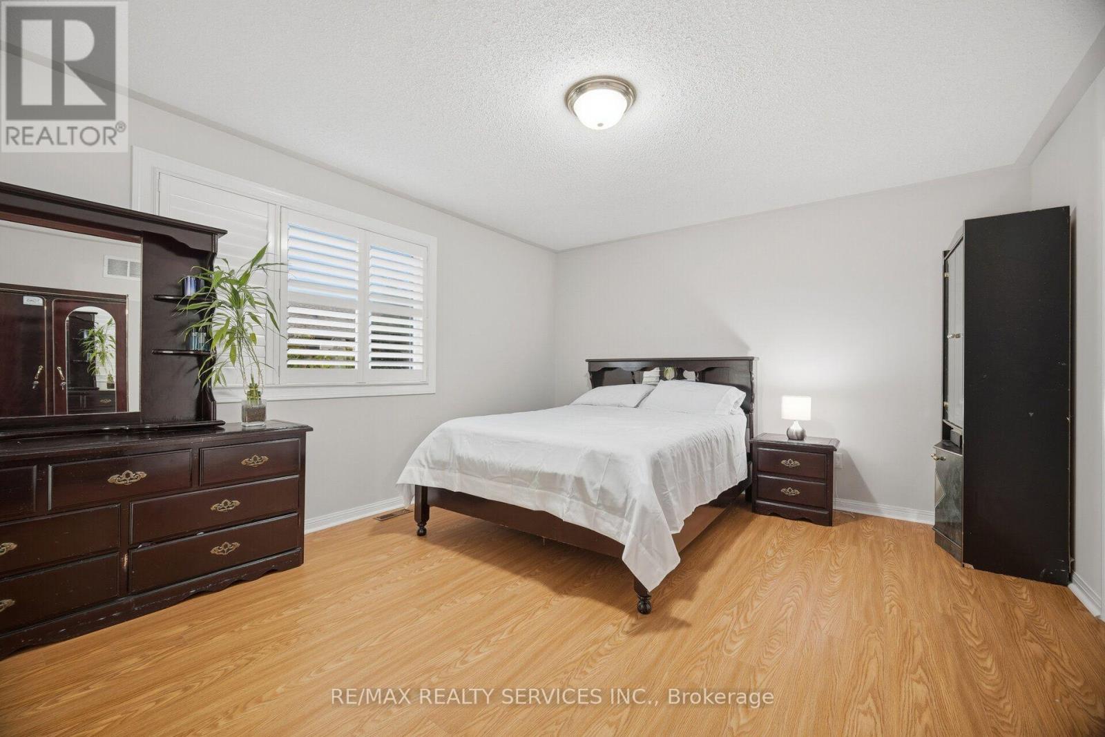 881 Lancaster Boulevard Property Photo 28