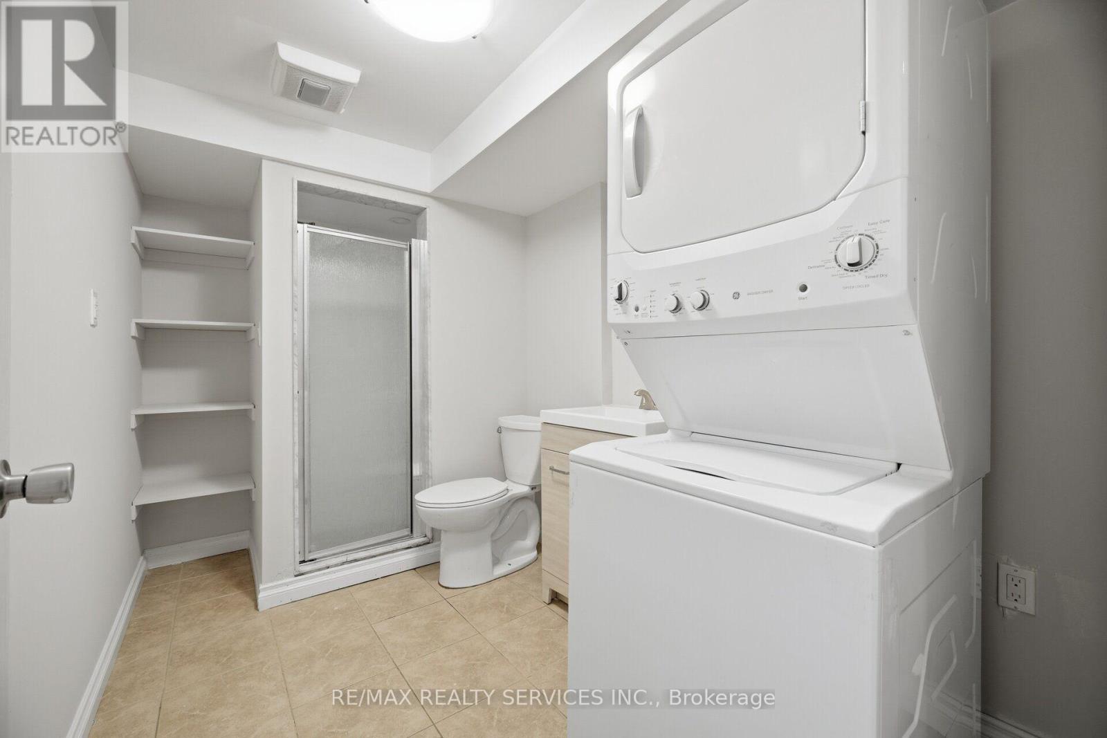 881 Lancaster Boulevard Property Photo 44