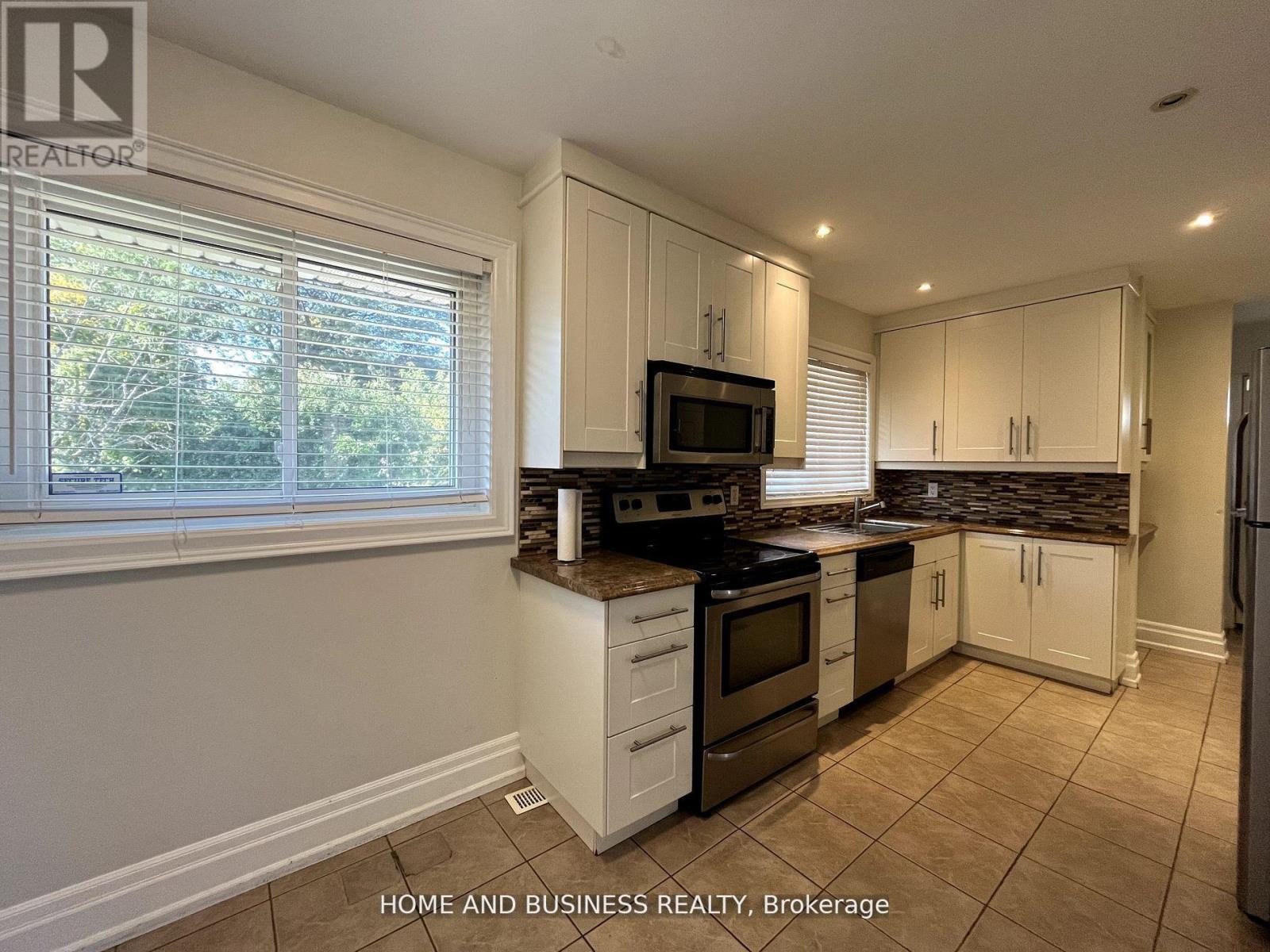 376 Ashbury Road Property Photo 4
