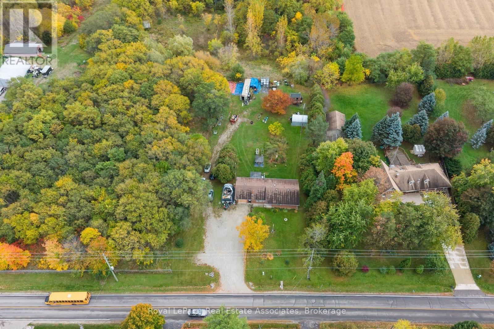 13330 5 Side Road Property Photo 2