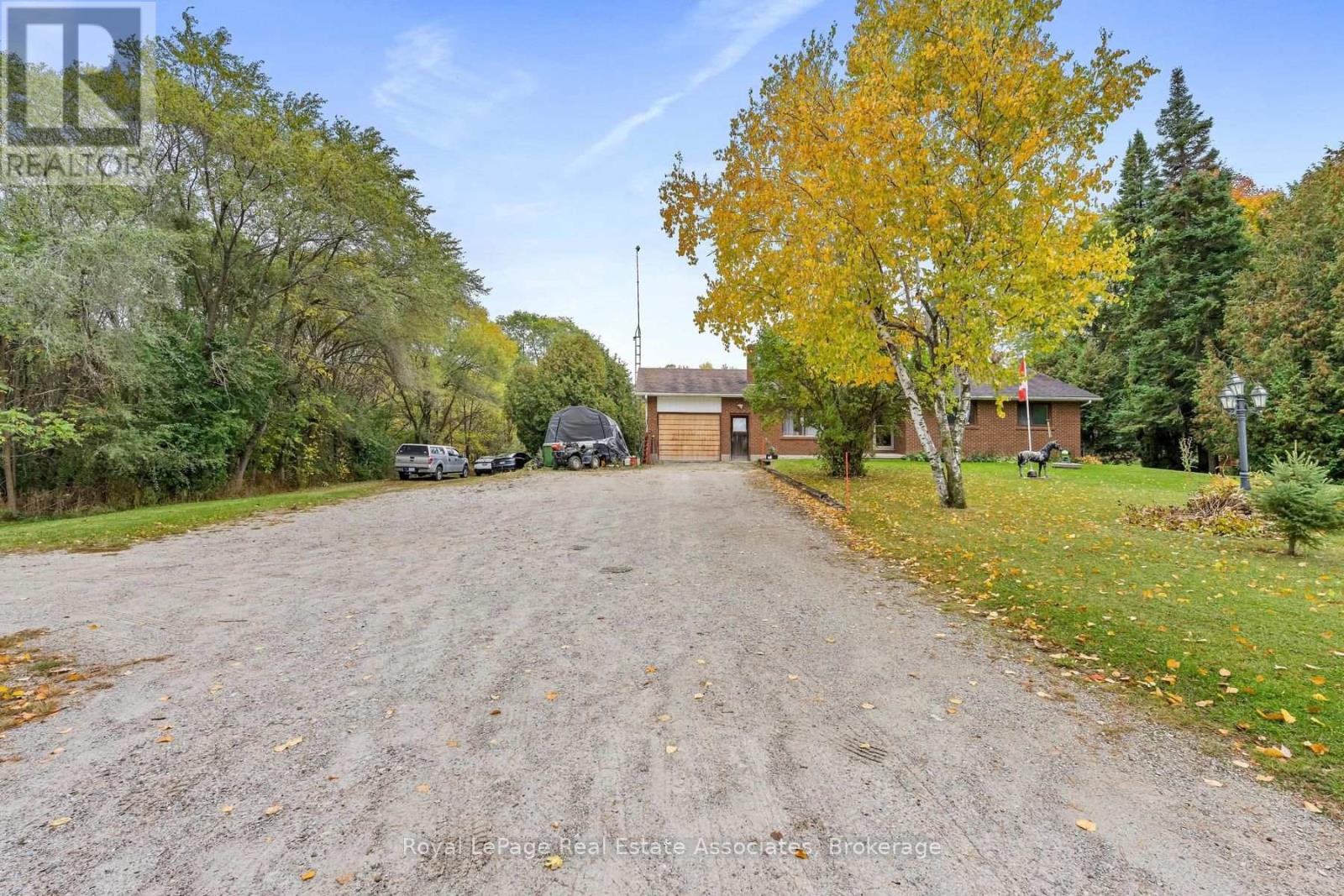 13330 5 Side Road Property Photo 7