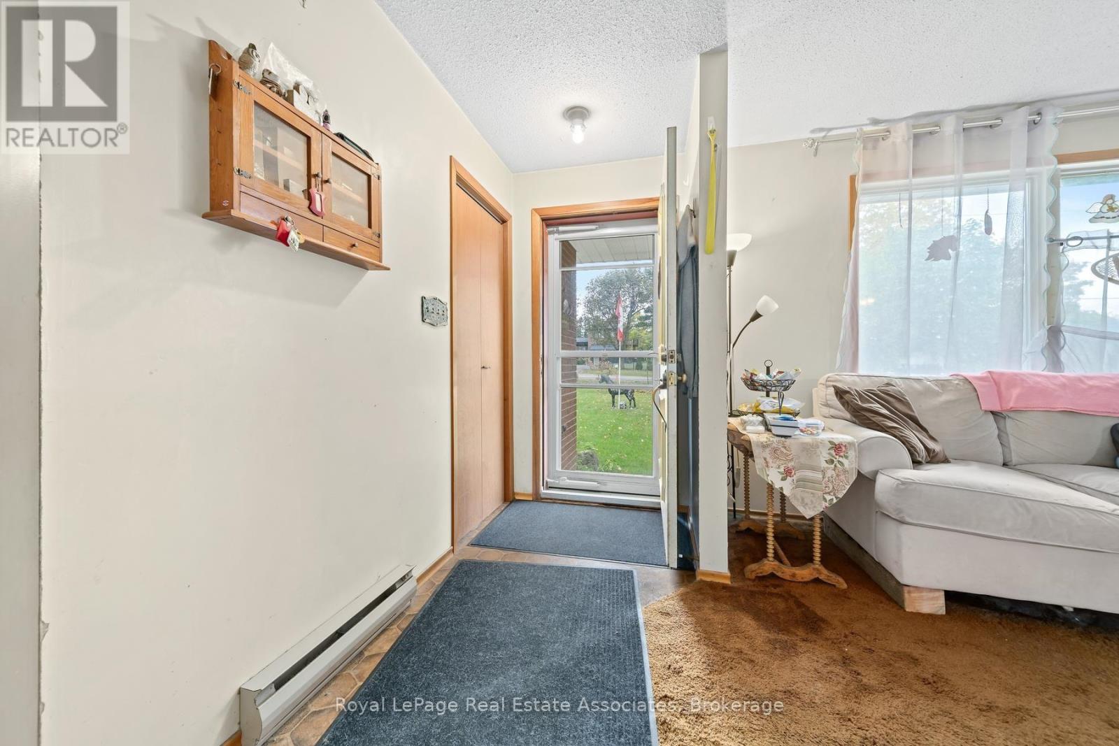 13330 5 Side Road Property Photo 8