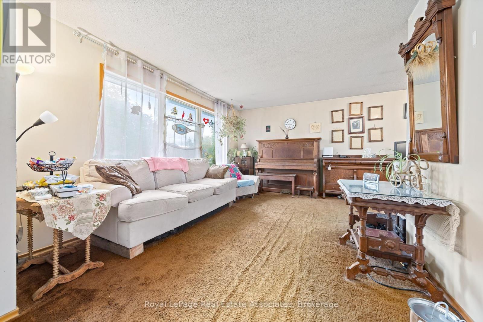 13330 5 Side Road Property Photo 10