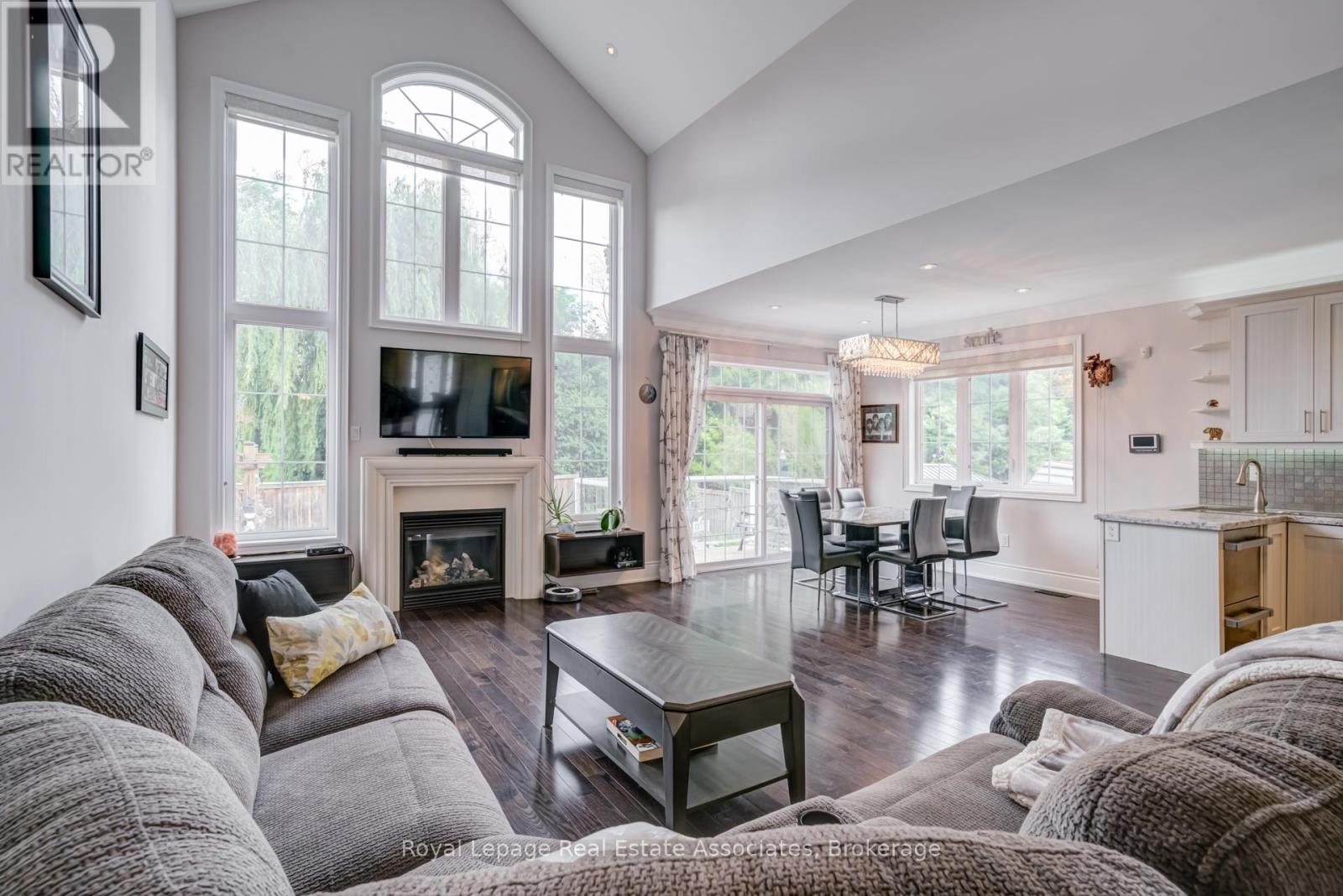 20 Cannington Crescent Property Photo 14