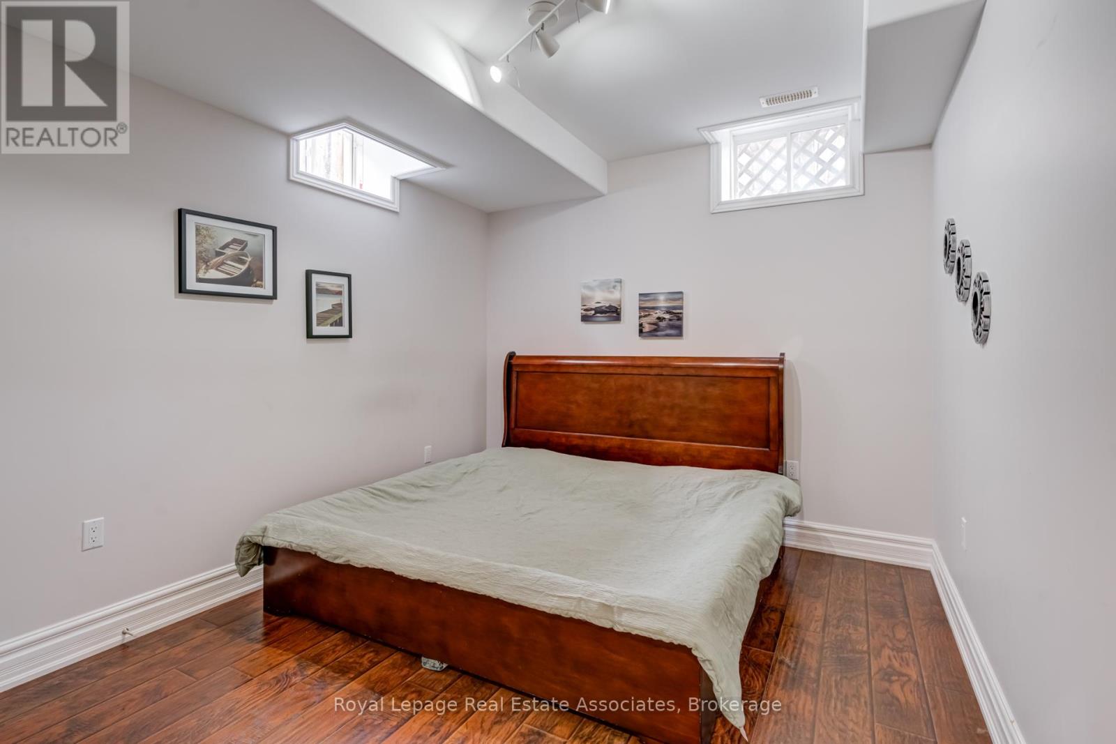 20 Cannington Crescent Property Photo 36