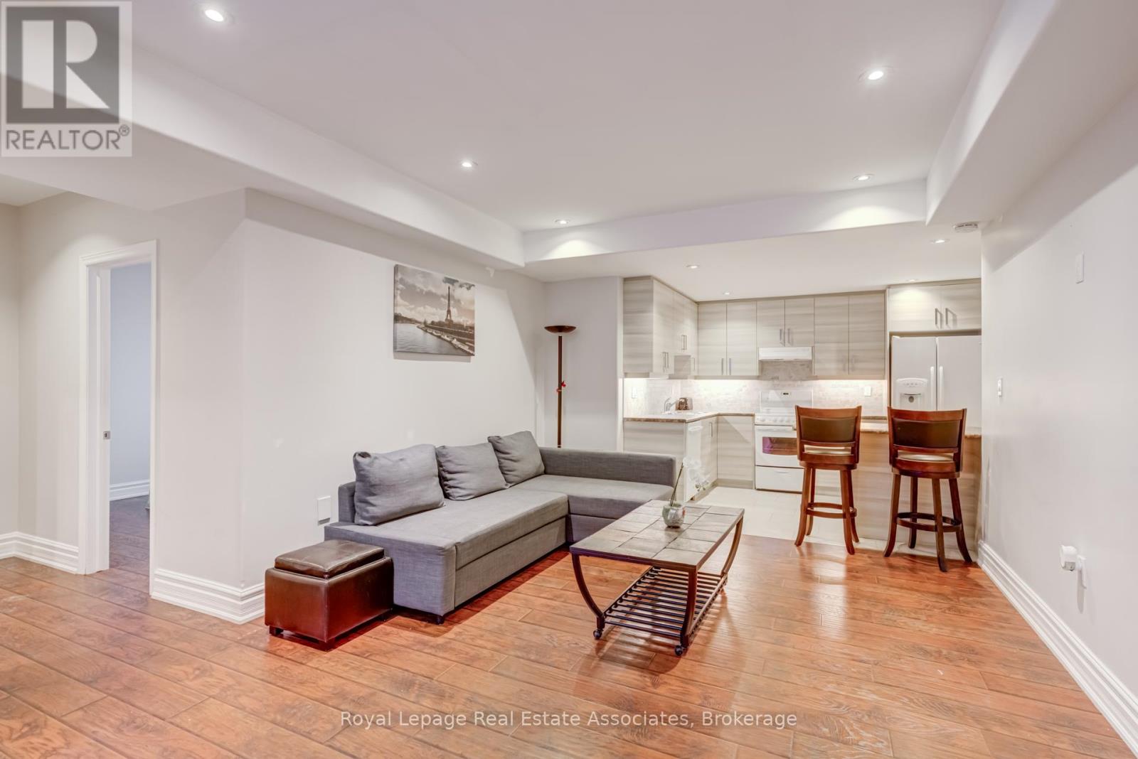 20 Cannington Crescent Property Photo 38