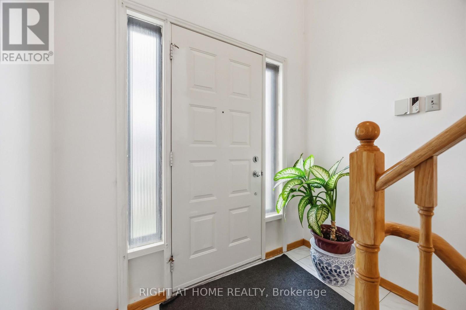 17 Cathy Jean Crescent Property Photo 2