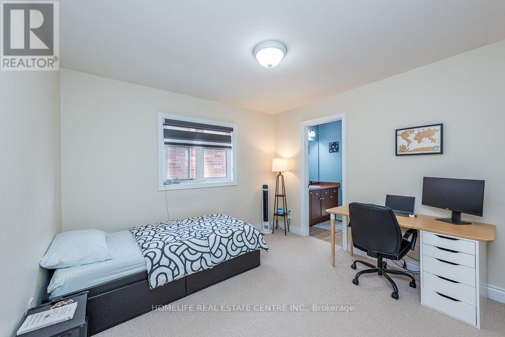 26 Imperial Lakes Drive Property Photo 35