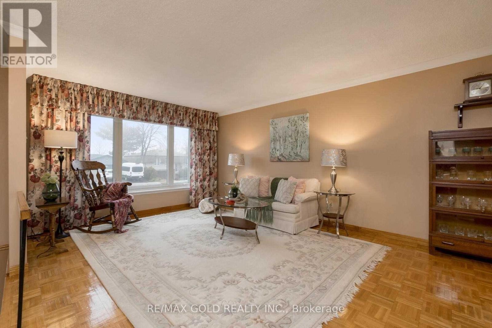 32 Glenforest Road Property Photo 6