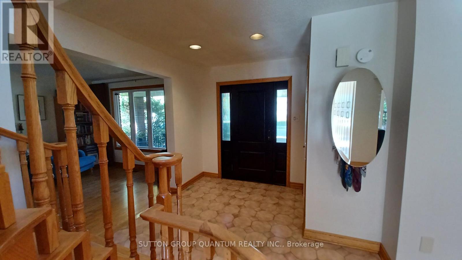 5254 Charnwood Crescent Property Photo 45