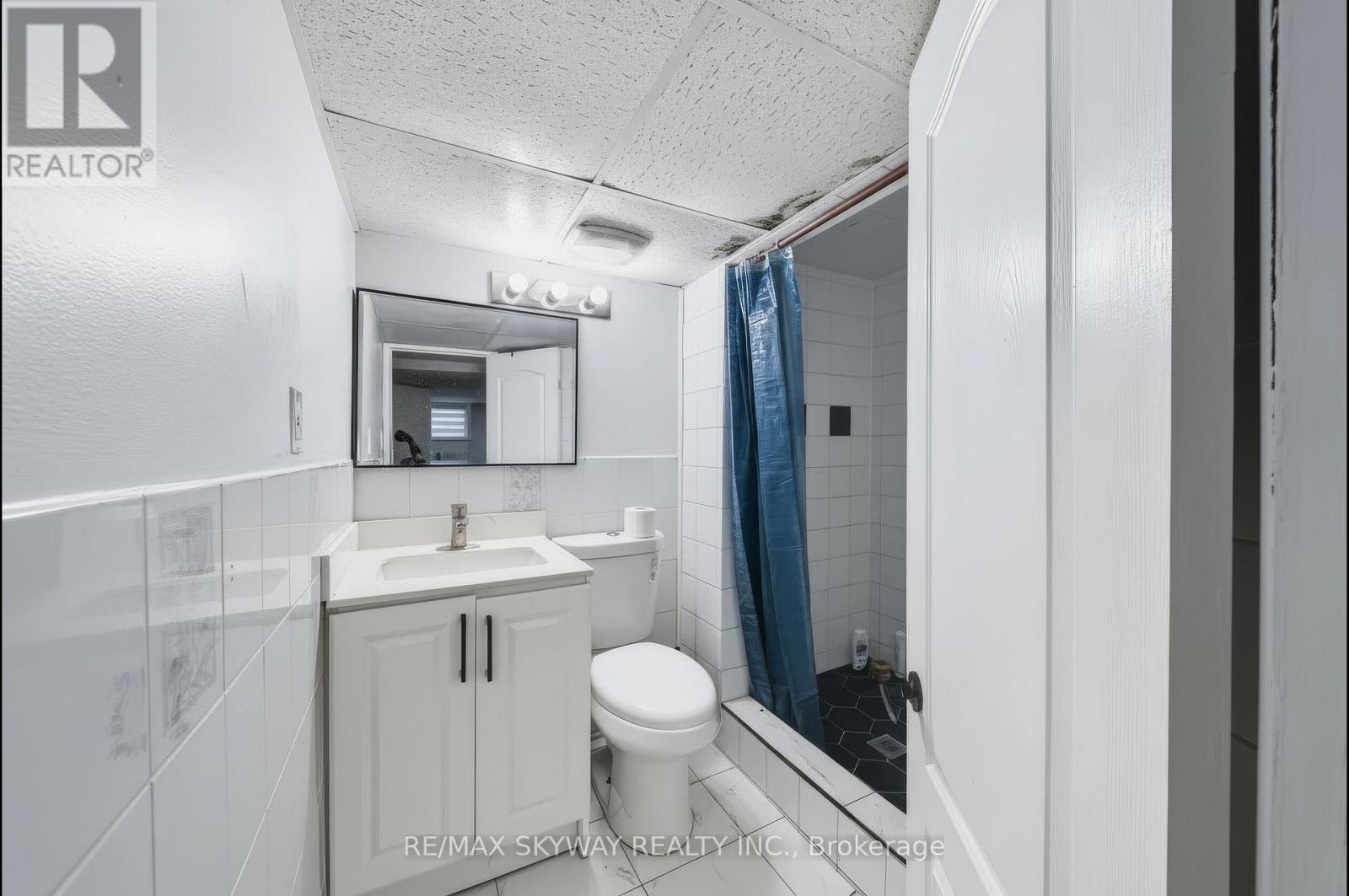 10 Rexway Drive Property Photo 28