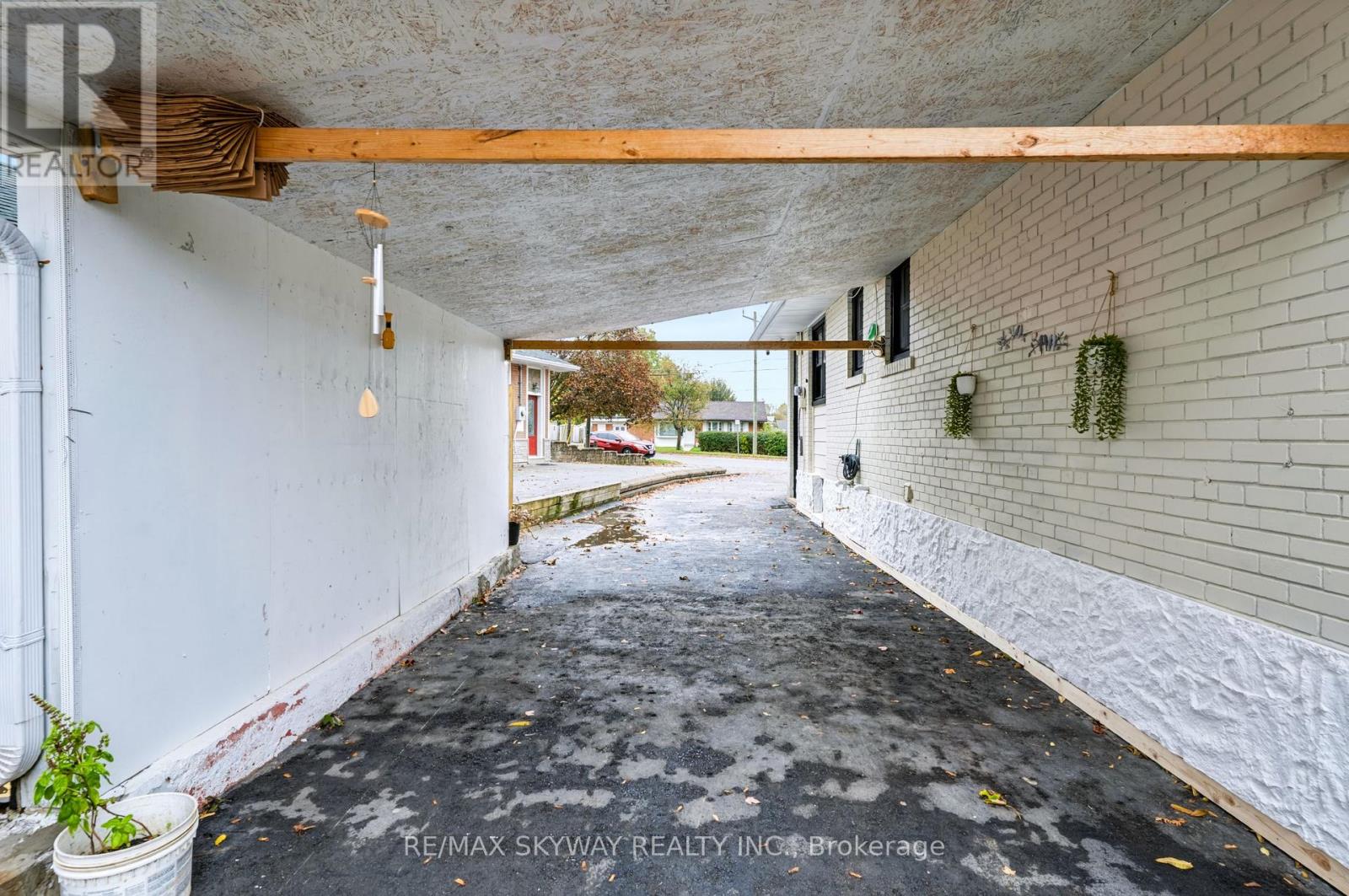 10 Rexway Drive Property Photo 37