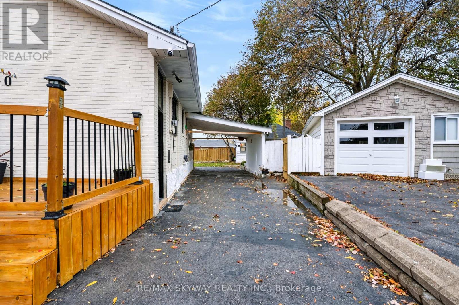 10 Rexway Drive Property Photo 38