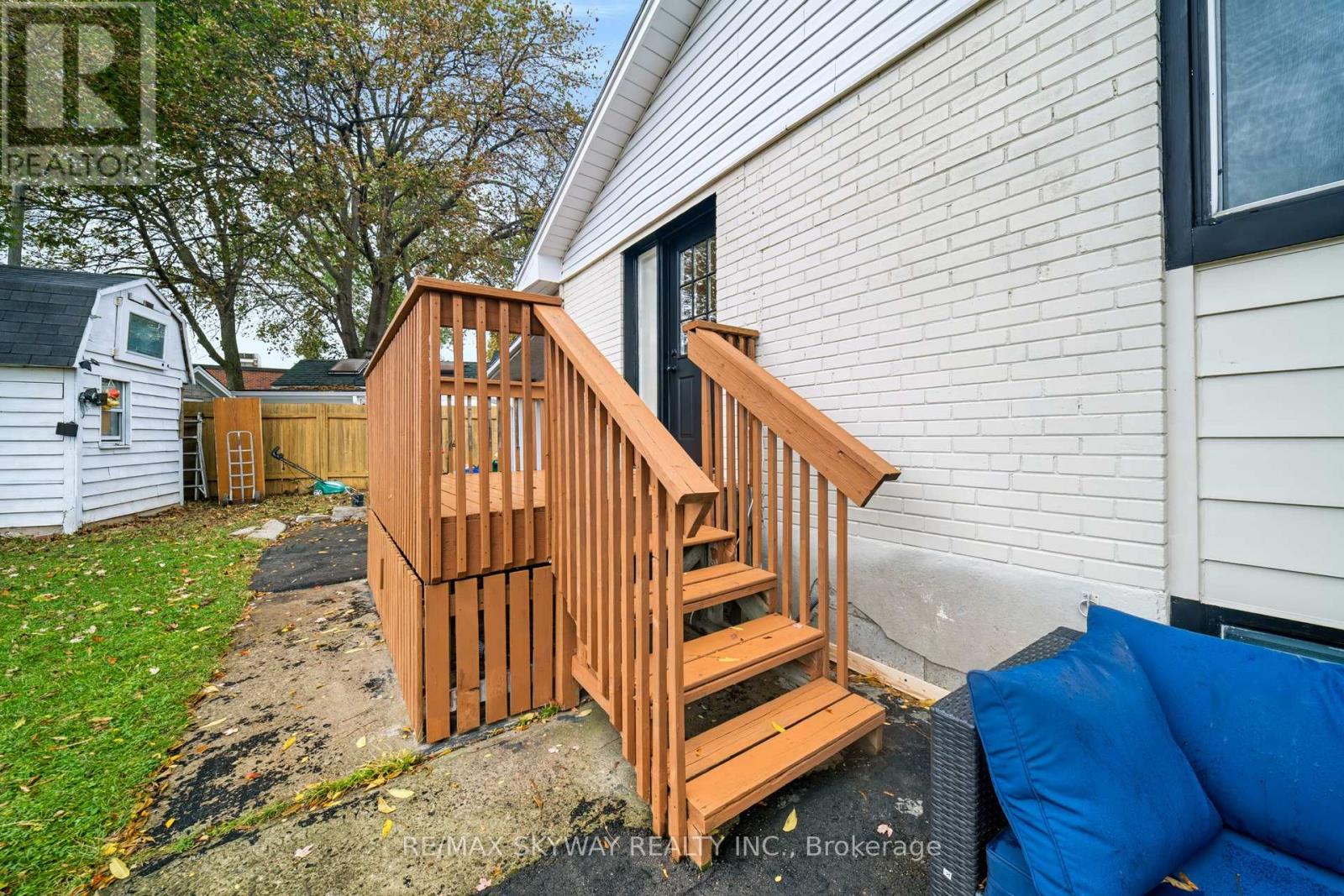 10 Rexway Drive Property Photo 40