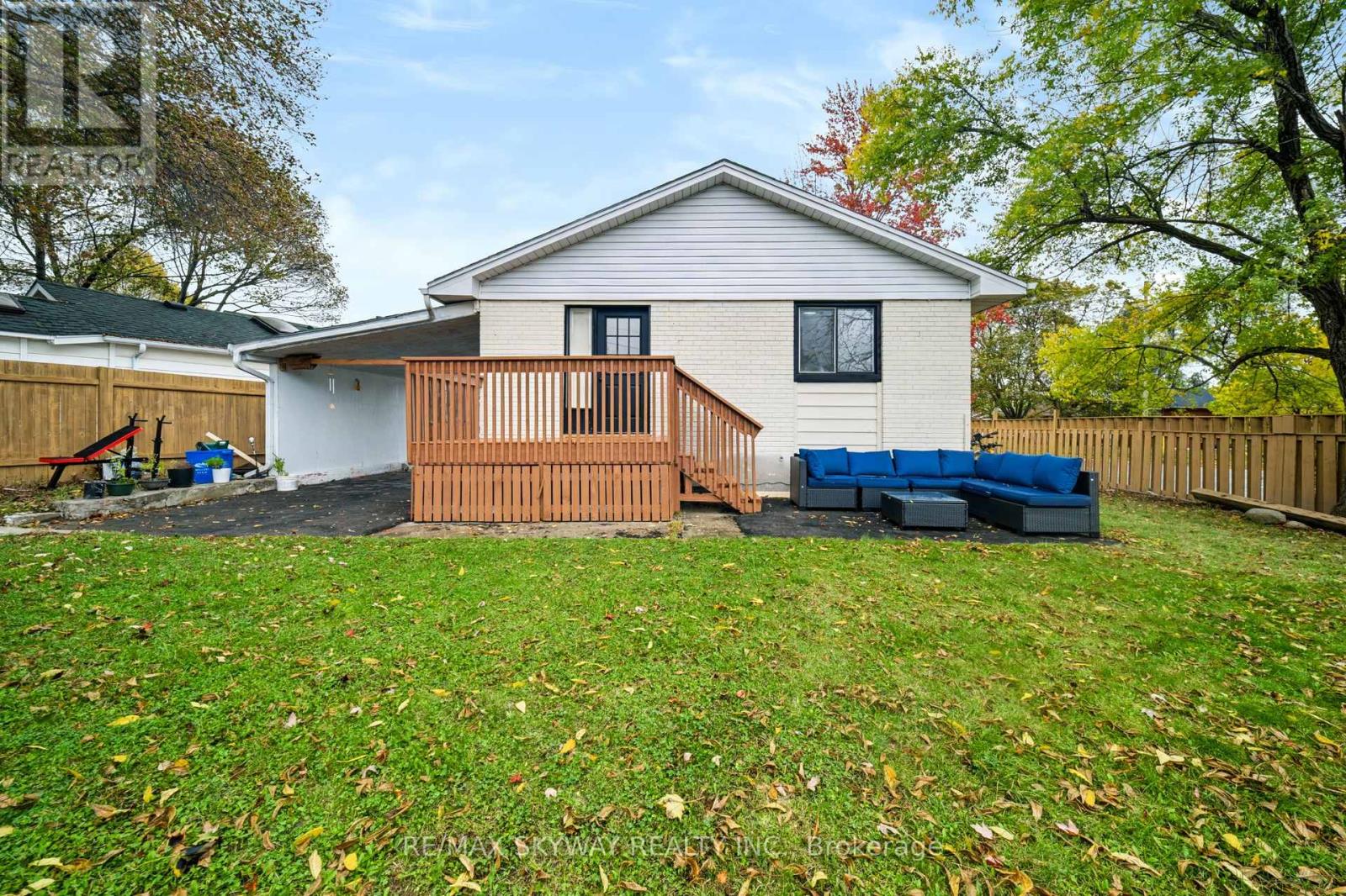 10 Rexway Drive Property Photo 41