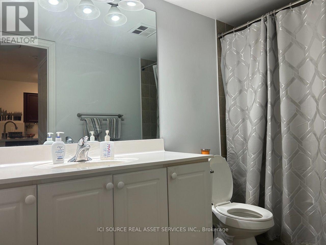 915 - 2121 Lake Shore Boulevard W Property Photo 8