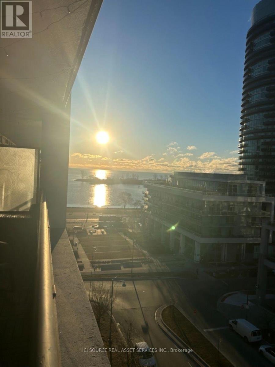 915 - 2121 Lake Shore Boulevard W Property Photo 10