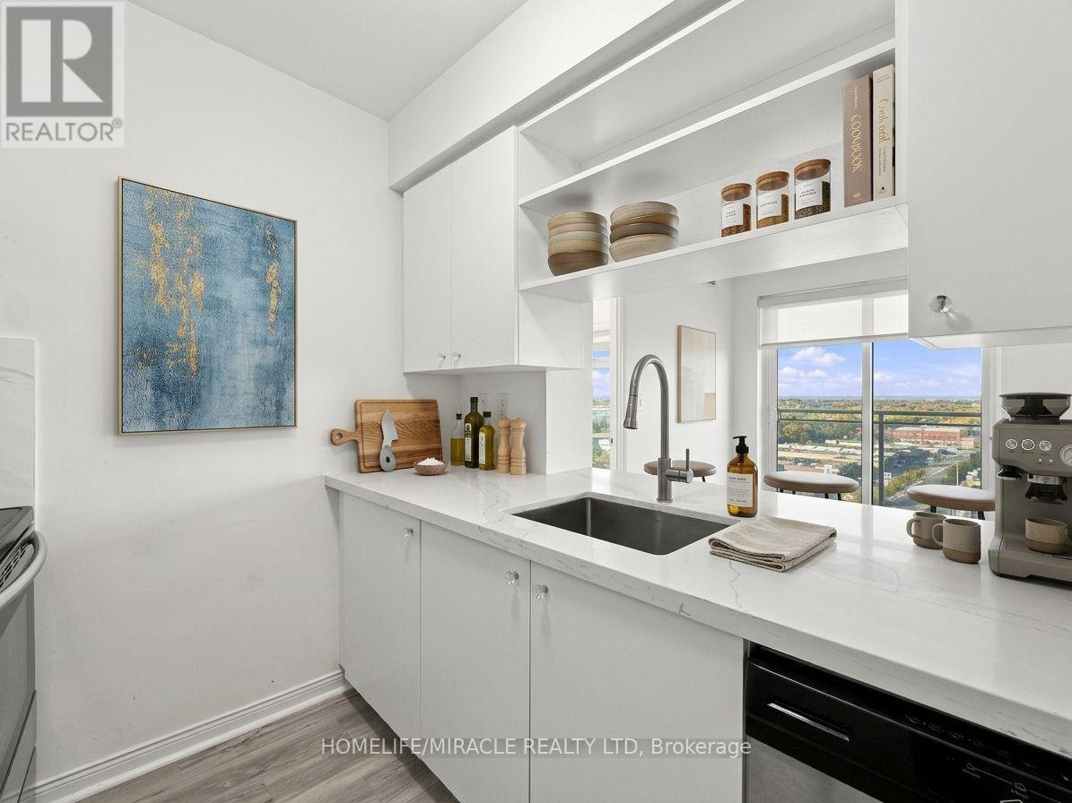 1710 - 215 Queen Street E Property Photo 6