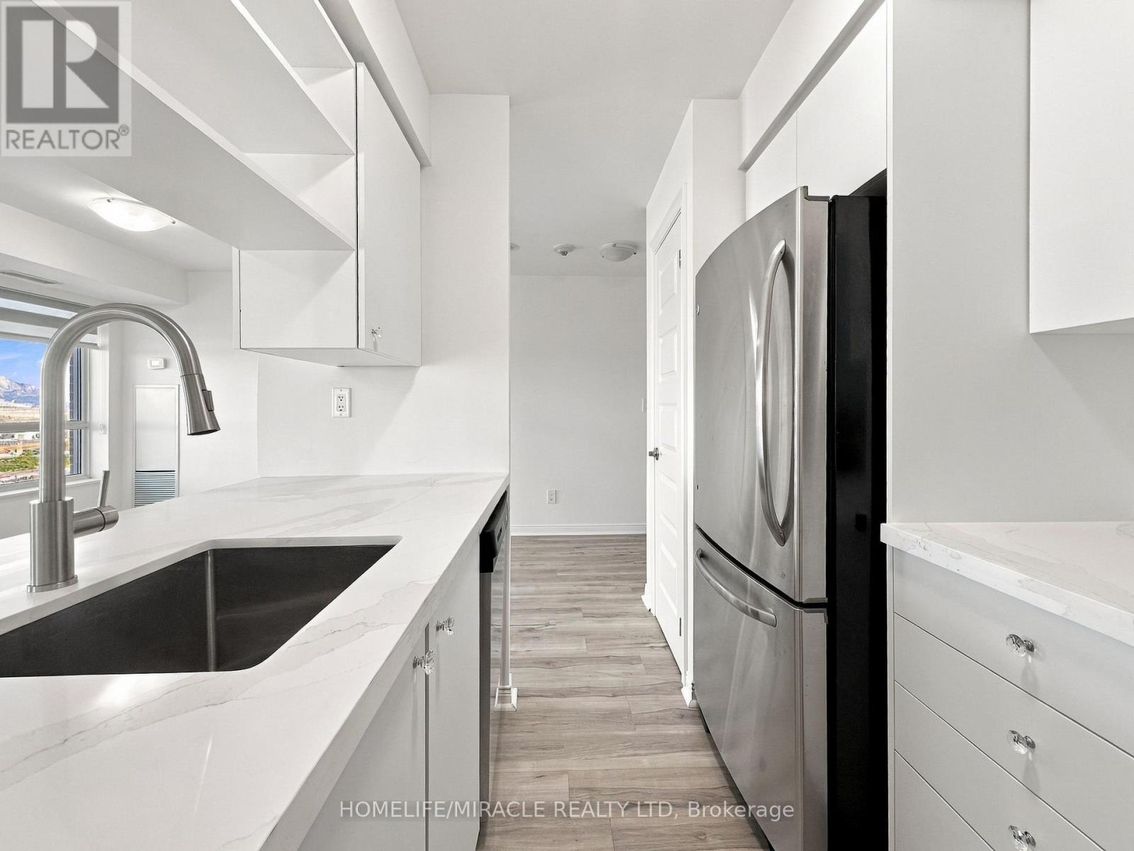 1710 - 215 Queen Street E Property Photo 12