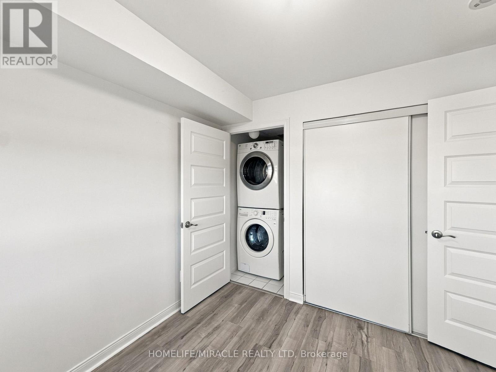 1710 - 215 Queen Street E Property Photo 16