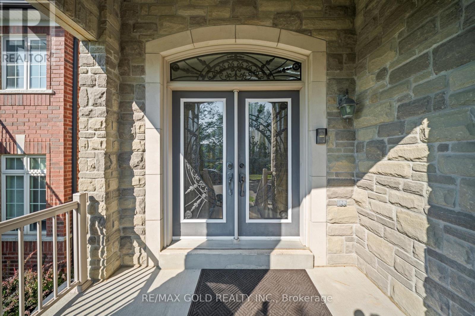 11 Clearfield Drive Property Photo 2