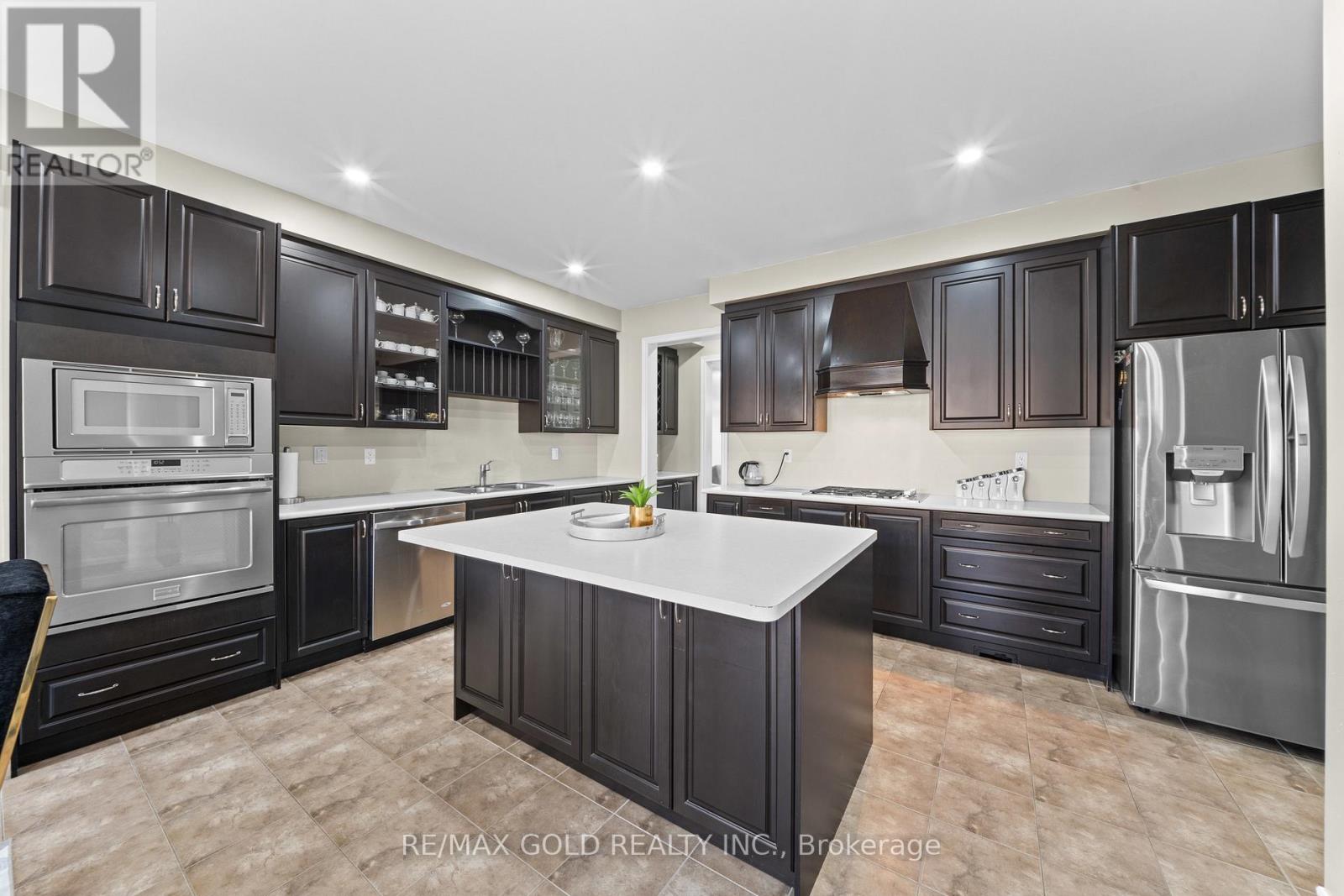 11 Clearfield Drive Property Photo 10