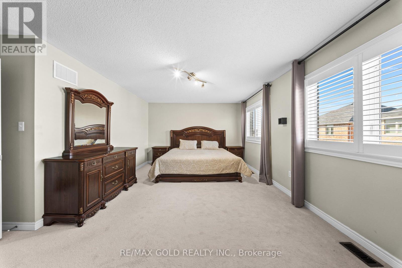 11 Clearfield Drive Property Photo 15