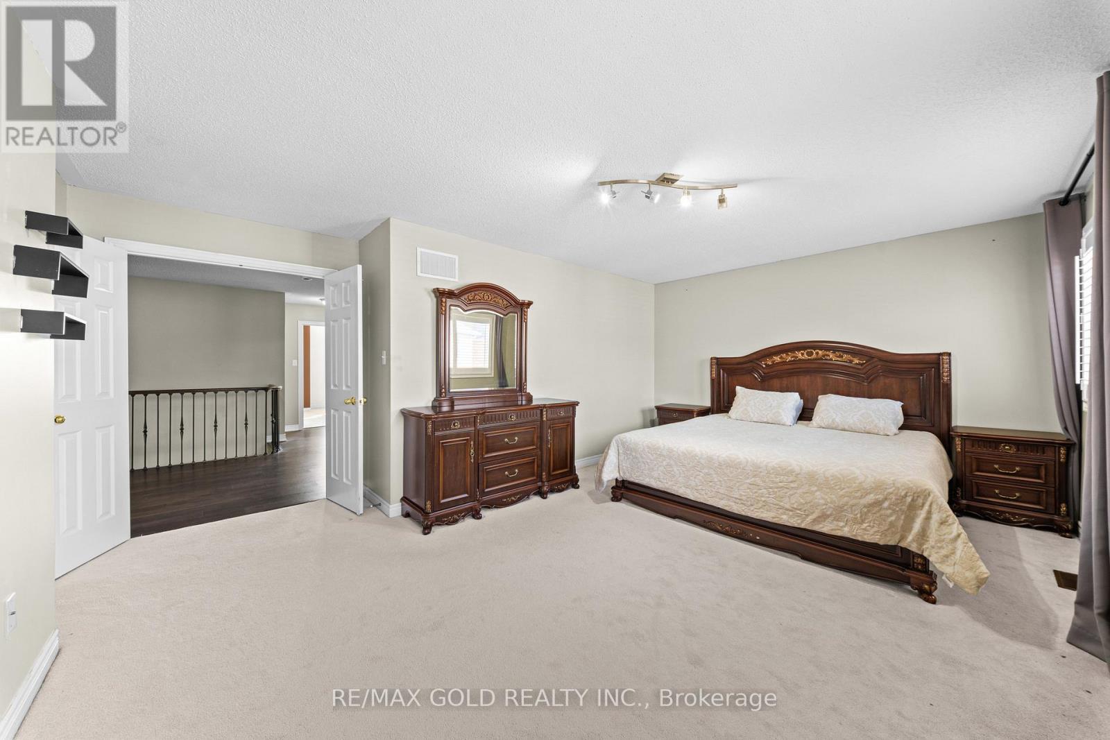 11 Clearfield Drive Property Photo 16