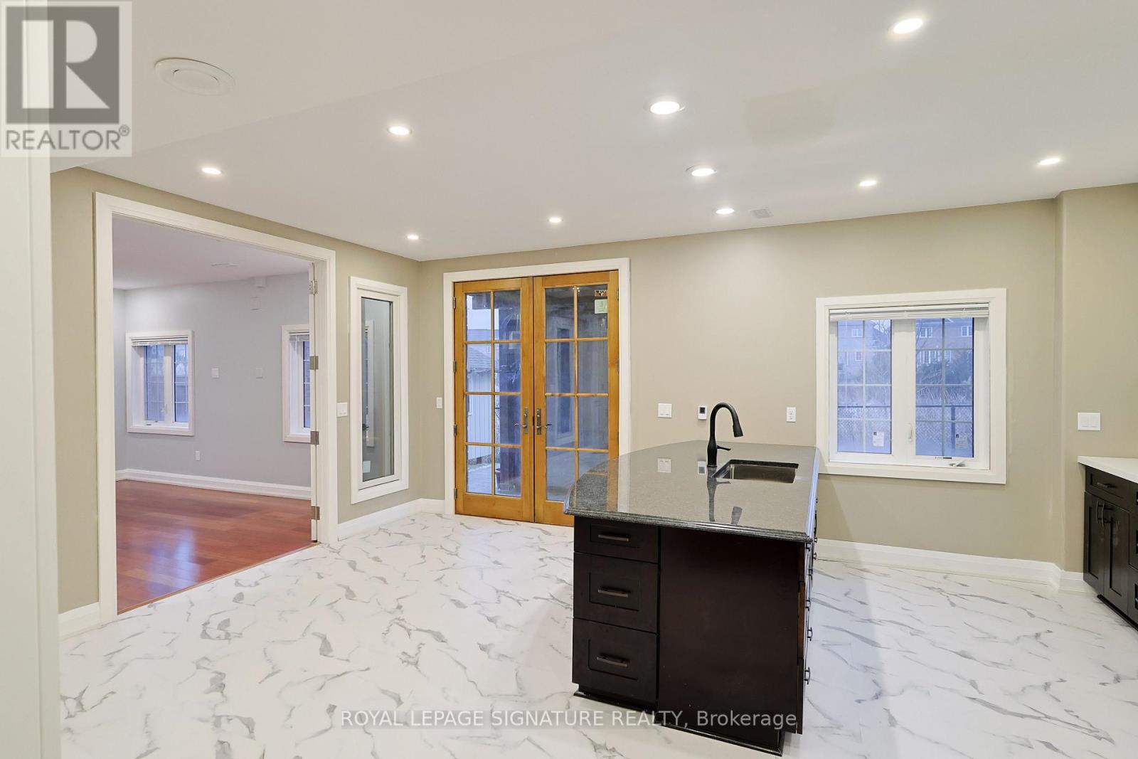 Lower - 380 Mcgibbon Drive Property Photo 10