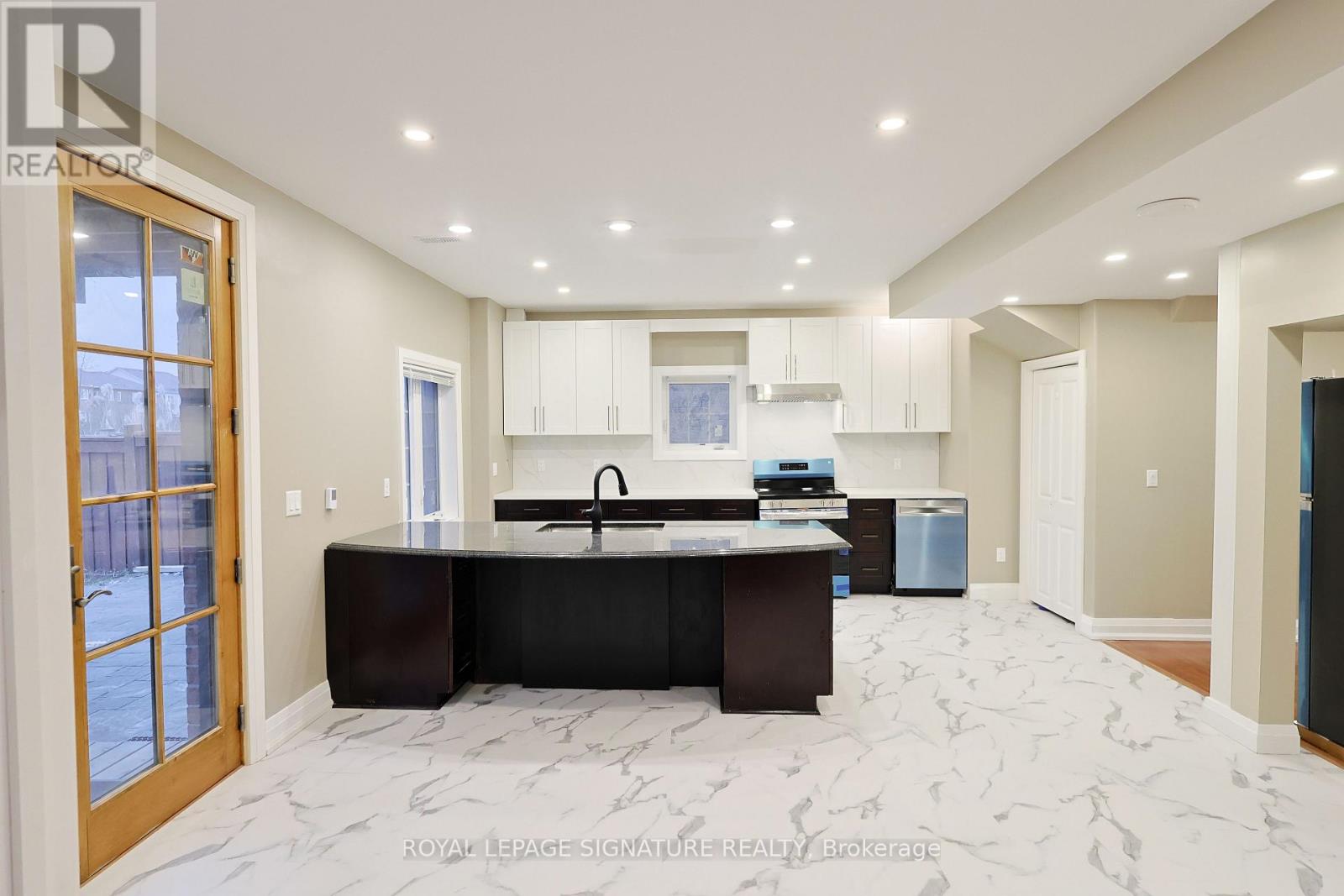 Lower - 380 Mcgibbon Drive Property Photo 17
