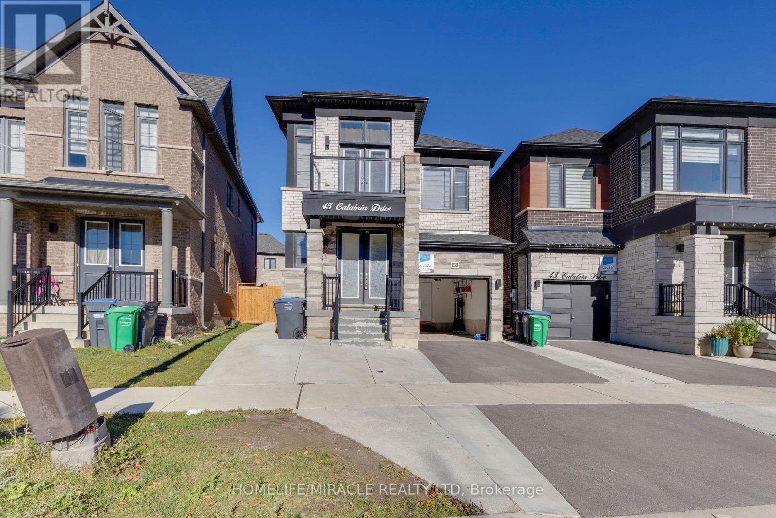 45 Calabria Drive Property Photo 3