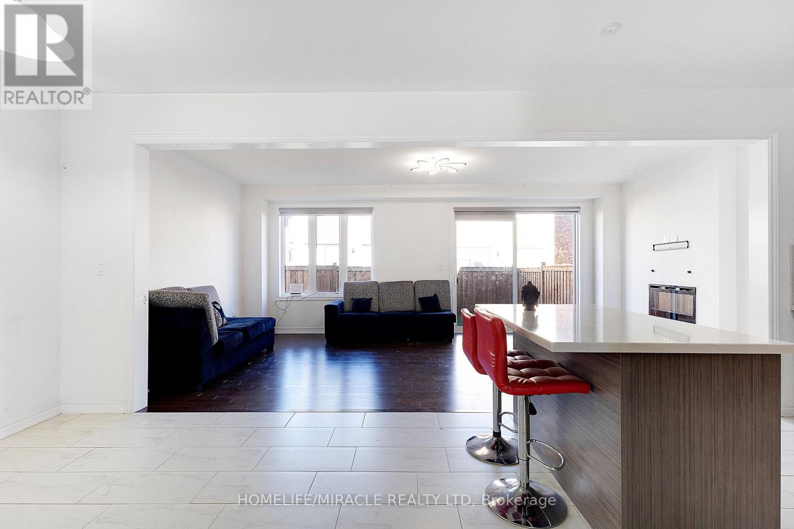 45 Calabria Drive Property Photo 10