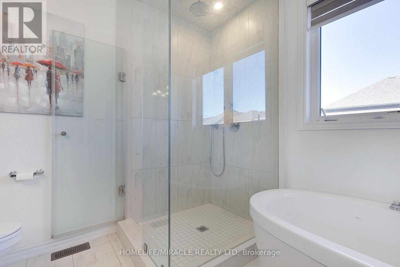 45 Calabria Drive Property Photo 32