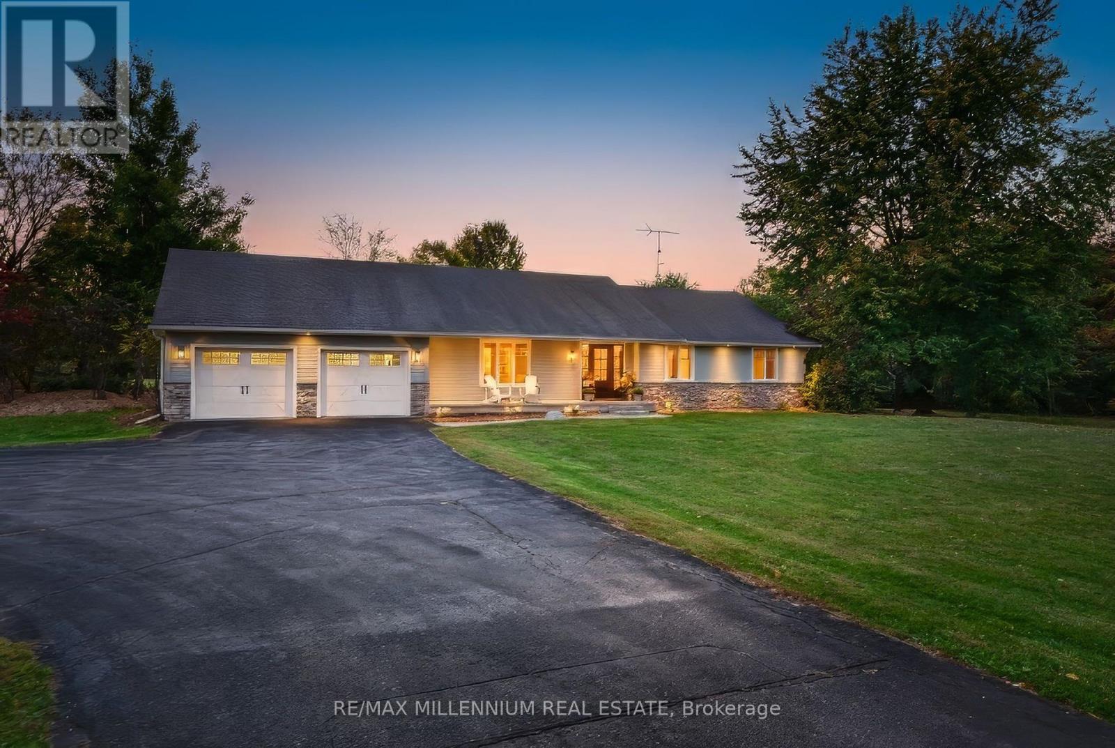 7196 Mcniven Road Property Photo 1