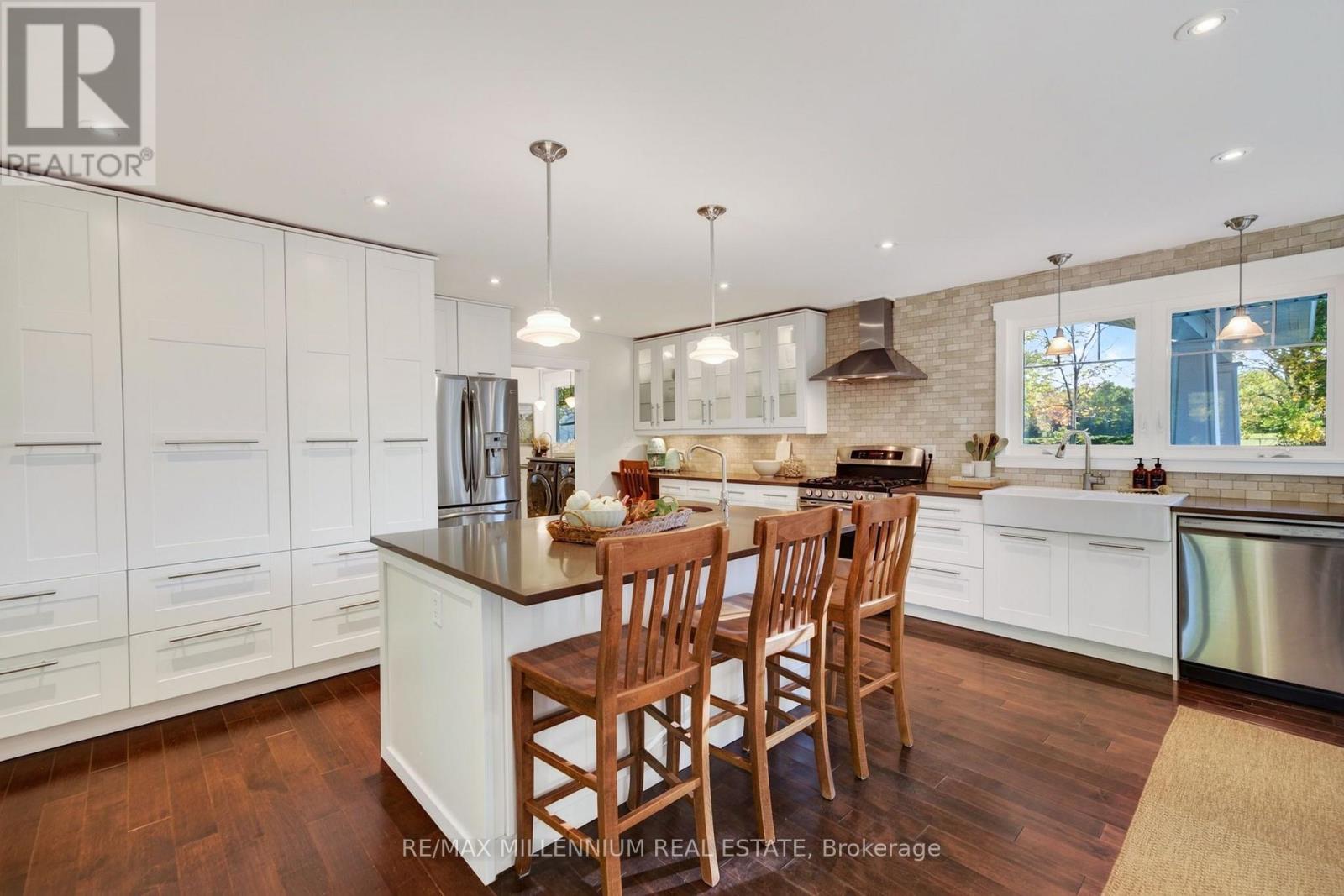 7196 Mcniven Road Property Photo 7