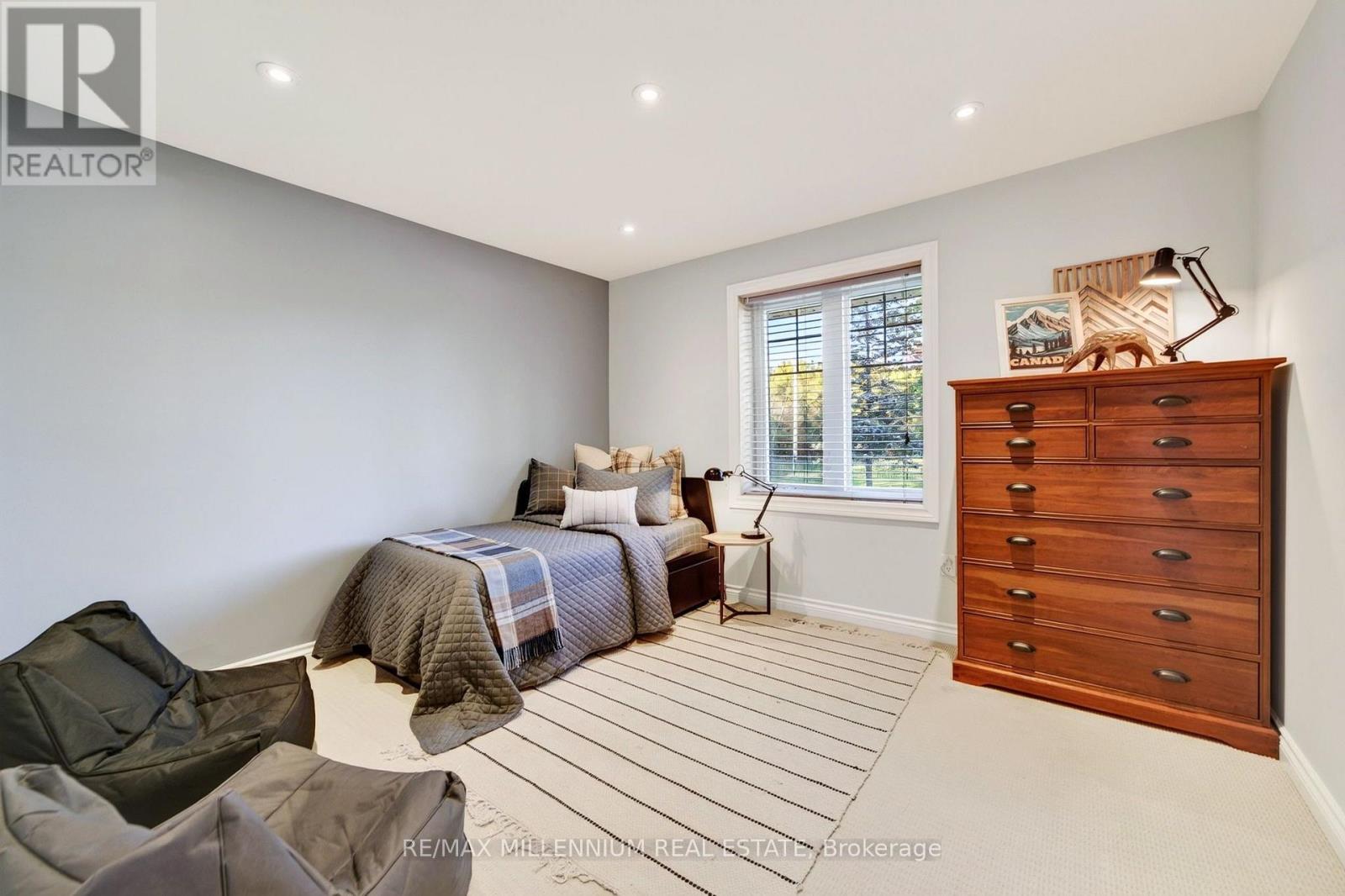 7196 Mcniven Road Property Photo 15