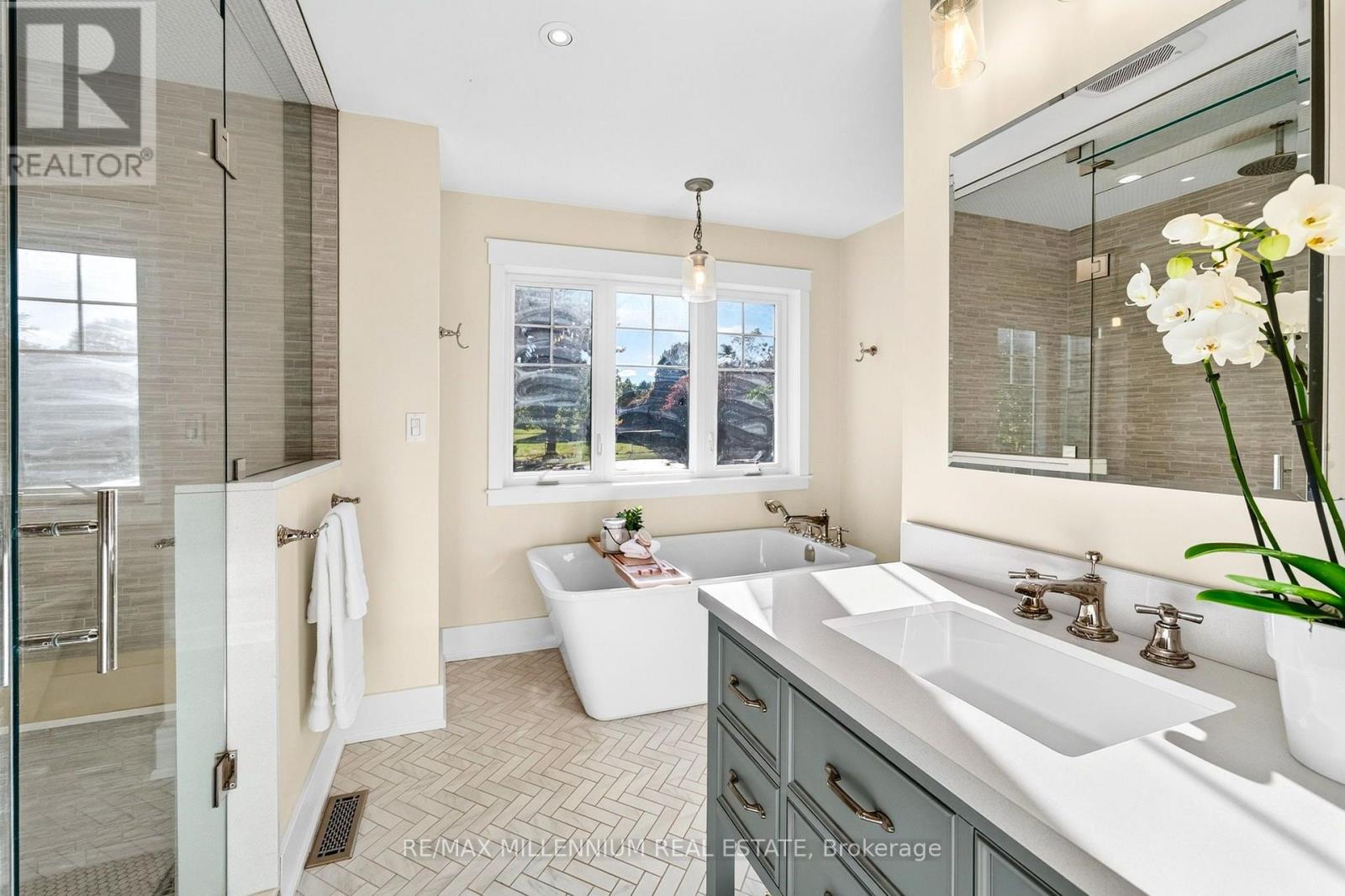 7196 Mcniven Road Property Photo 19