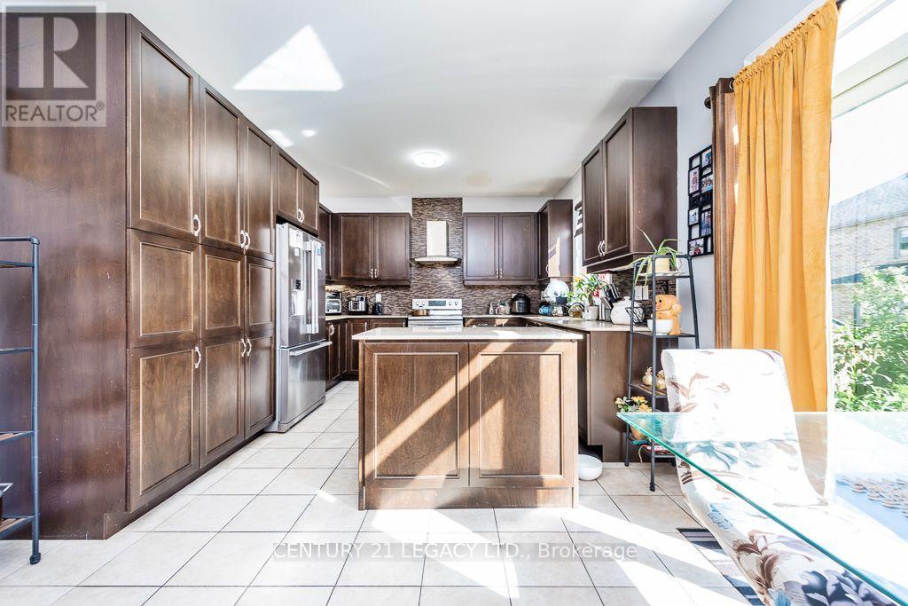 36 Monument Trail Property Photo 17