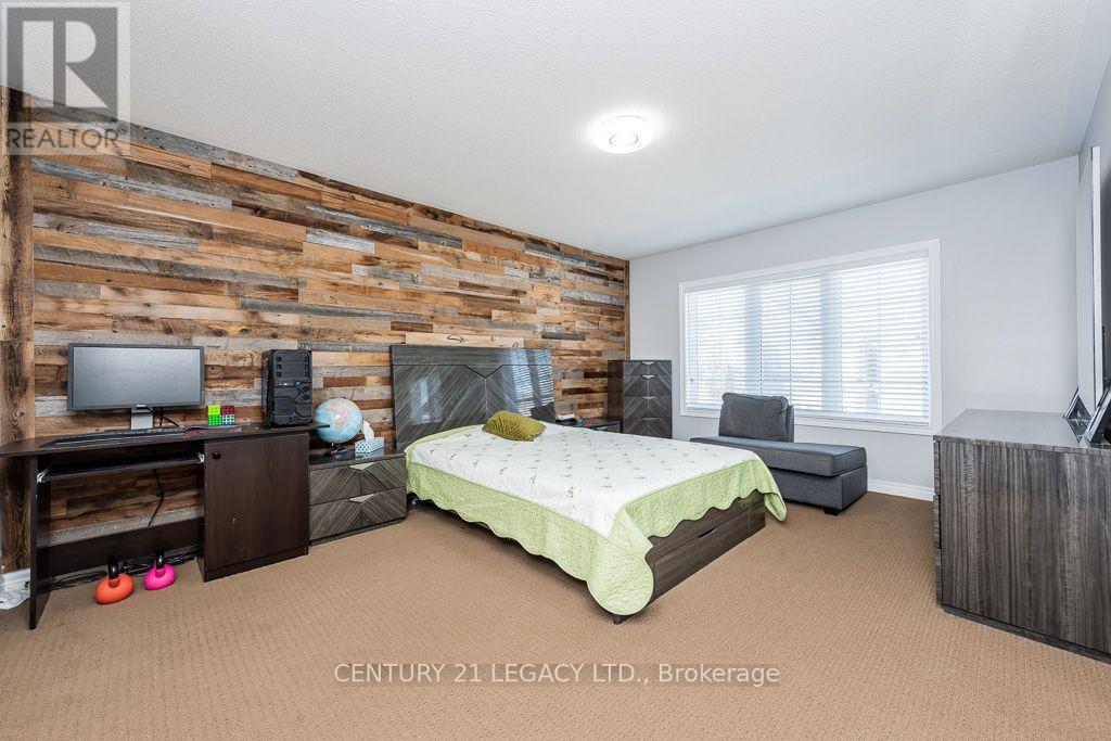 36 Monument Trail Property Photo 24