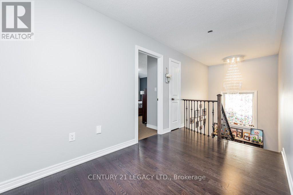 36 Monument Trail Property Photo 41
