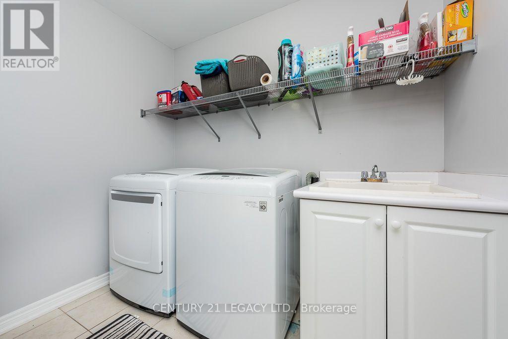 36 Monument Trail Property Photo 46