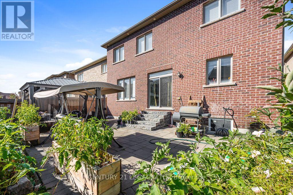 36 Monument Trail Property Photo 49