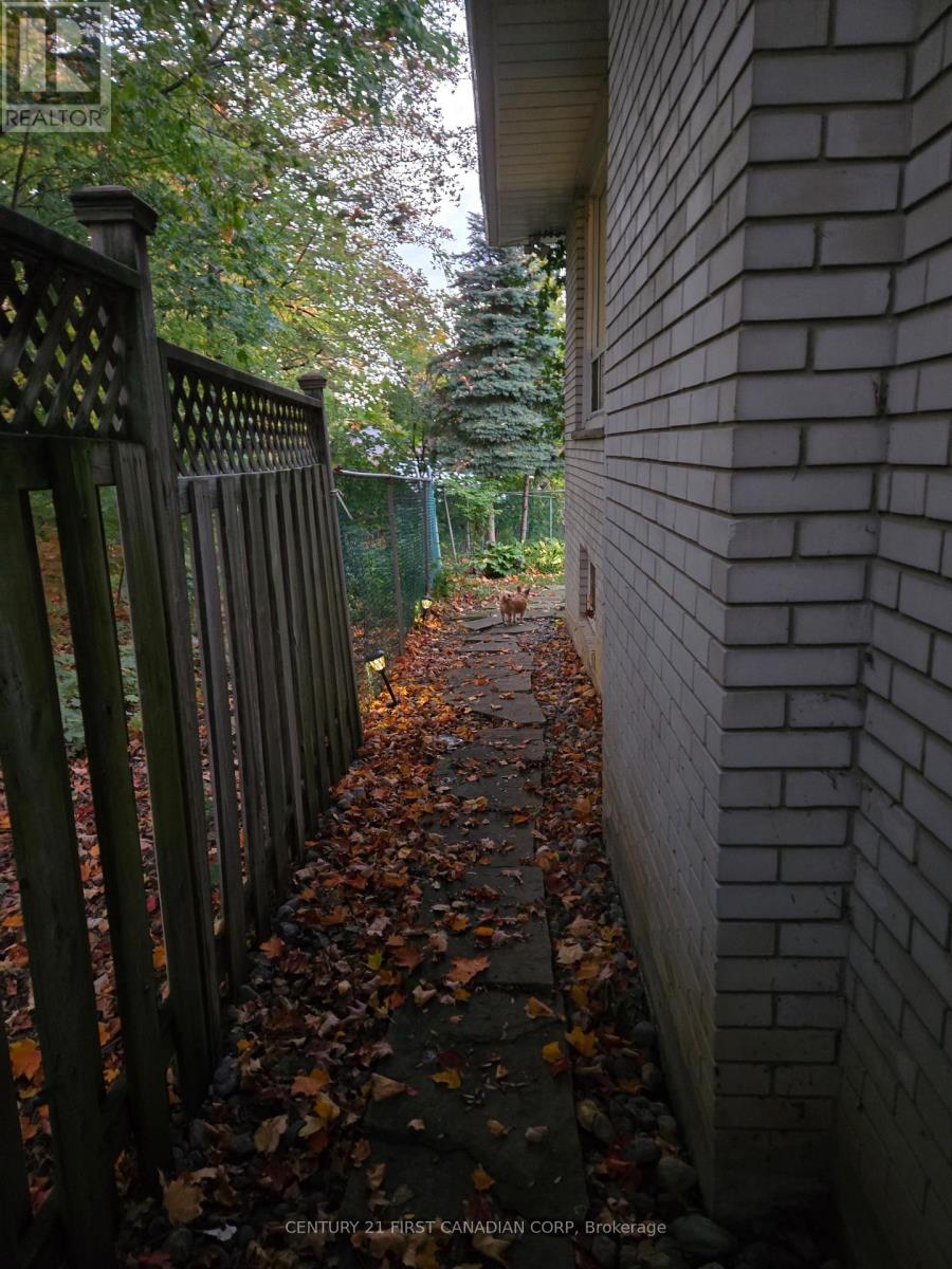 Lower - 54 Waterford Drive Property Photo 3