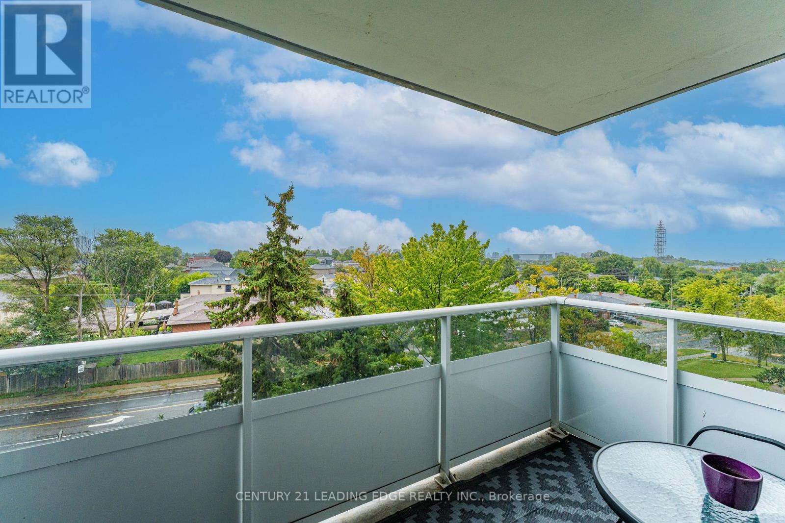 611 - 940 Caledonia Road Property Photo 15