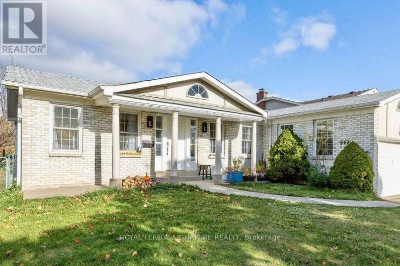 Bsmt - 1737 Branchwood Park Property Photo 1